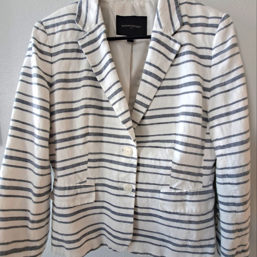 Banana Republic striped blazer size 8
